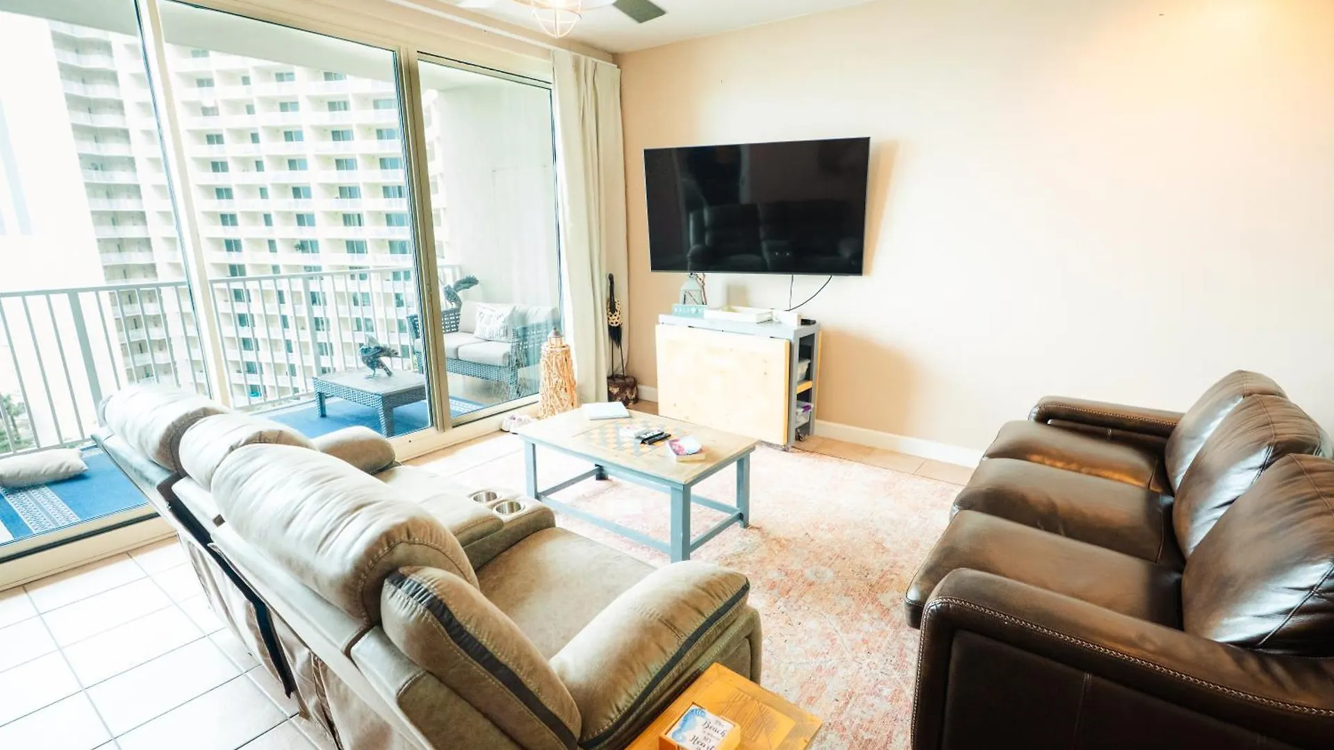 Beach Condo At The Shores Of Panama Condos - Unit 918 米国